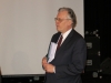 084