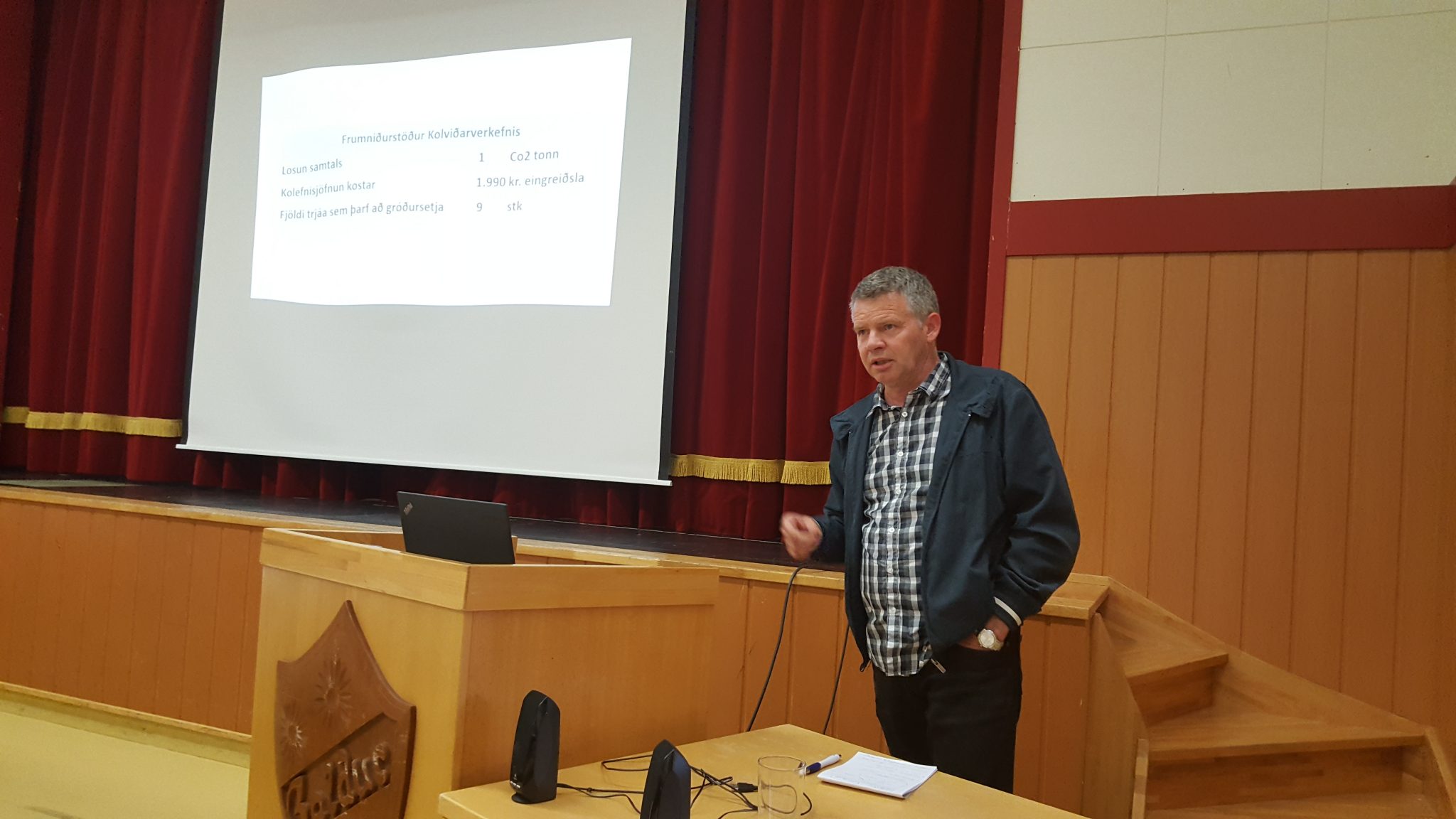 Skýrsla og fyrirlestrar vegna ráðstefnunnar "Sjálfbært Suðurland - úrgangsmál"