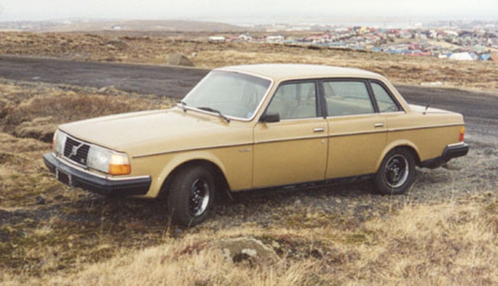 Vestmannaeyjar - númeralausir bílar fjarlægðir