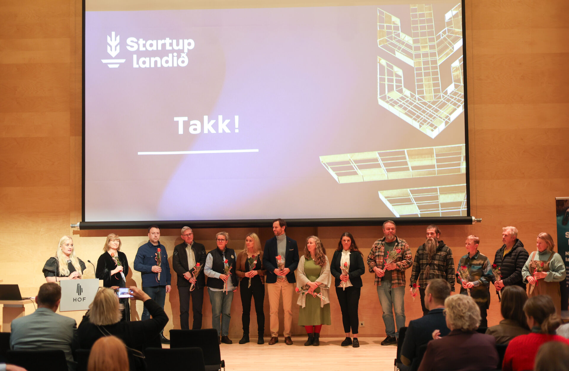 Tólf nýsköpunarteymi útskrifuð úr Startup Landinu 2025